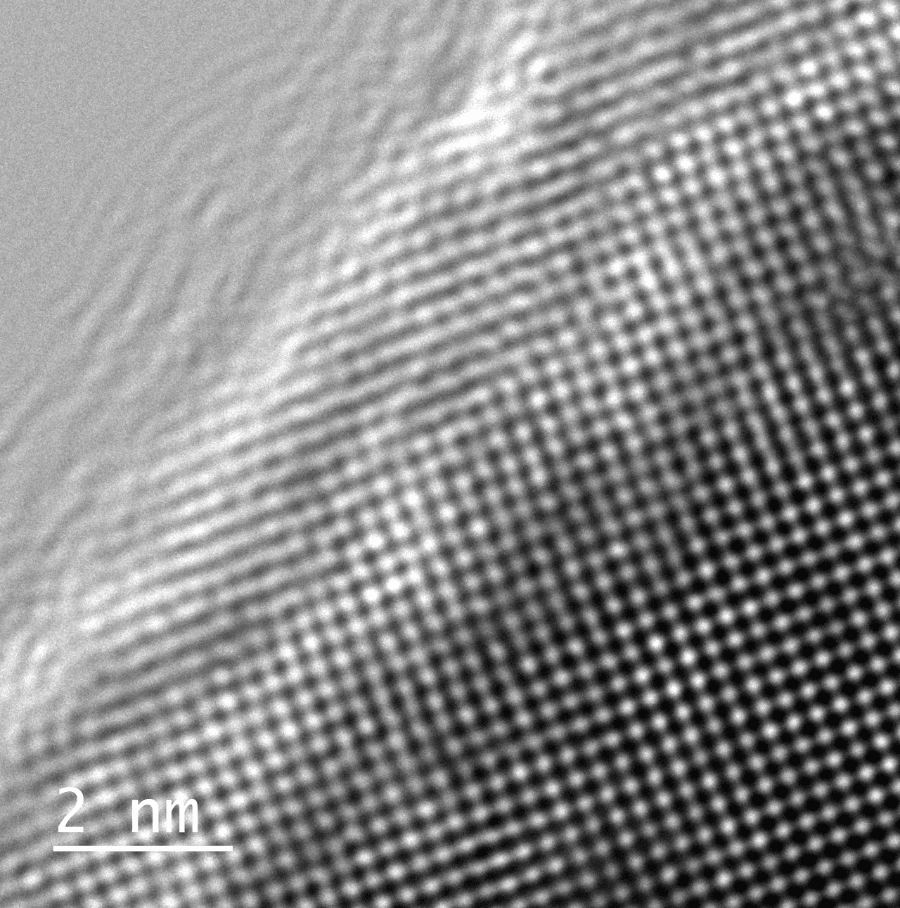 Tausonite (SrTiO3) の格子像(HR-TEM)